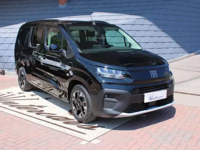Nuova Fiat Qubo La Prima 131 CV (96 kW) 2026 Nero Monovolume