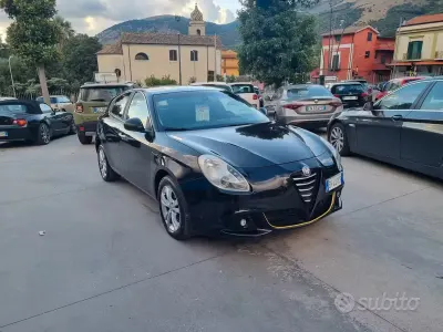 Brugt Alfa Romeo Giulietta Distinctive 105 HK (77 kW) 2011 Sort Hatchback