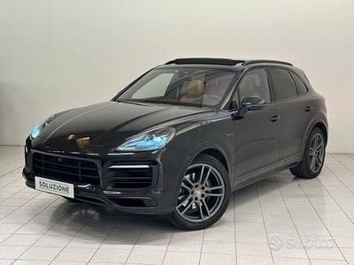 Nero Usata 2022 Porsche Cayenne Platinum Edition SUV | 72.800 € (Super prezzo)