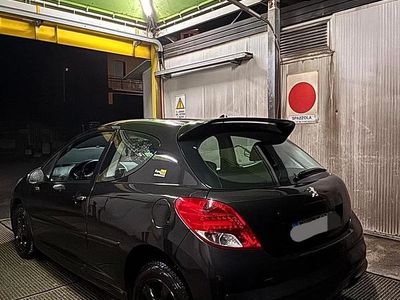 Usata Peugeot 207 75 CV (55 kW) 2013 Nero Utilitaria