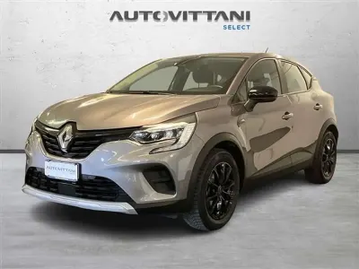 Usata Renault Captur Equilibre 94 CV (69 kW) 2023 Grigio chiaro SUV
