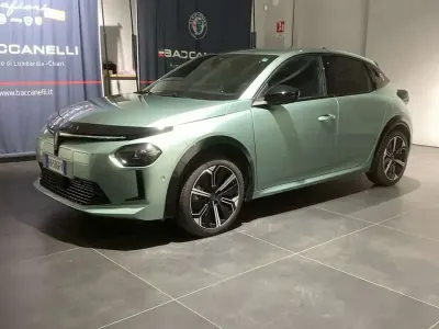 Nuova Lancia Ypsilon 114 kW (156 CV) 2025 Verde Utilitaria