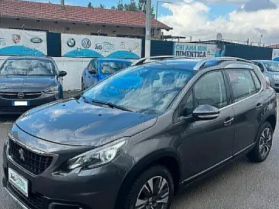 Occasion Peugeot 2008 Allure 120 ch (88 kW) 2019 Gris SUV