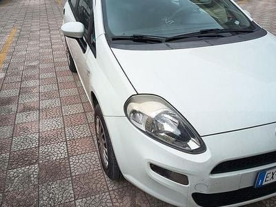 Usata Fiat Punto 77 CV (56 kW) 2014 Bianco Utilitaria