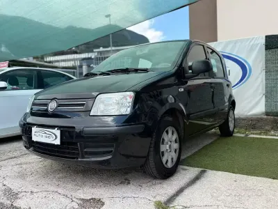 Usata Fiat Panda Emotion 69 CV (50 kW) 2011 Nero Utilitaria