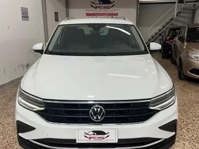 Usata VW Tiguan Life 122 CV (89 kW) 2023 Bianco SUV