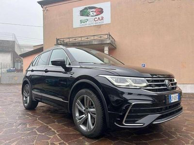 Usata VW Tiguan R-line 200 CV (147 kW) 2023 Nero SUV