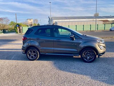 Usata Ford Ecosport 125 CV (91 kW) 2022 Grigio SUV