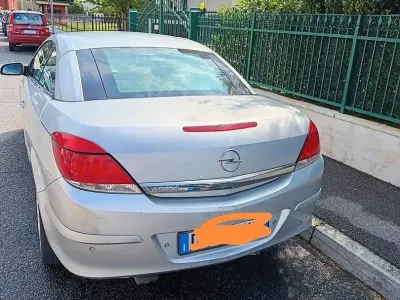 Usata Opel Astra 115 CV (84 kW) 2007 Grigio Cabrio