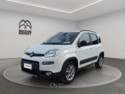 Usata Fiat Panda 4x4 S 95 CV (69 kW) 2016 Bianco gelato Utilitaria