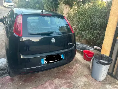 Usata Fiat Grande Punto 65 CV (47 kW) 2007 Nero Utilitaria