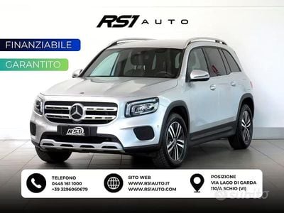 Usata Mercedes GLB180 115 CV (84 kW) 2021 Grigio SUV