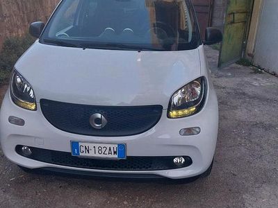 Usata Smart ForFour 71 CV (52 kW) 2019 Bianco Utilitaria