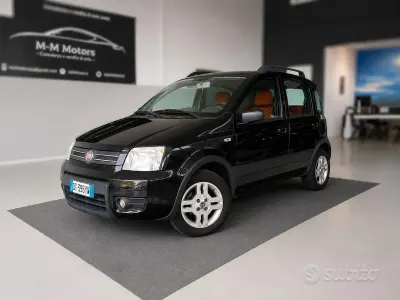 Usata Fiat Panda Climbing 60 CV (44 kW) 2009 Nero Utilitaria