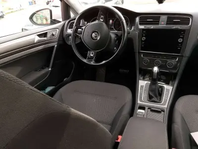 Usata VW Golf VII Business 131 CV (96 kW) 2019 Berlina