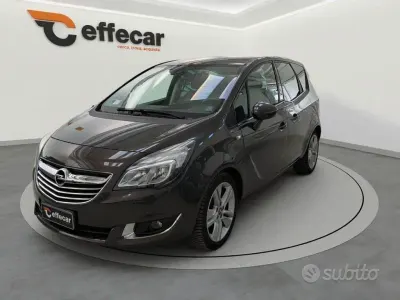 Usata Opel Meriva Cosmo 120 CV (88 kW) 2015 Grigio scuro Monovolume