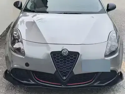 Usata Alfa Romeo Giulietta 105 CV (77 kW) 2012 Grigio Utilitaria