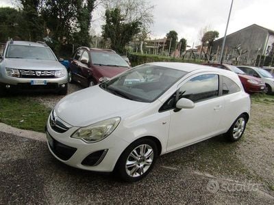 Usata Opel Corsa 85 CV (62 kW) 2011 Bianco Utilitaria