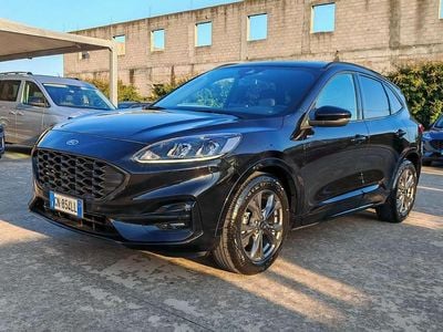 Usata Ford Kuga ST-Line 120 CV (88 kW) 2023 Agate black SUV