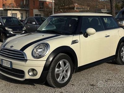 Occasion Mini Cooper D 109 ch (80 kW) 2010 Blanc Citadine