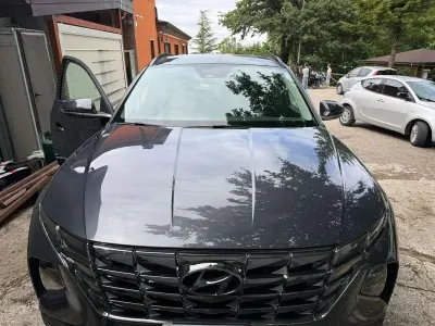 Usata Hyundai Tucson 179 CV (131 kW) 2022 Grigio SUV