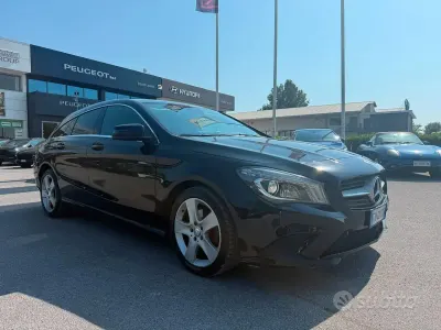 Usata Mercedes CLA180 Premium 109 CV (80 kW) 2016 Nero Coupé