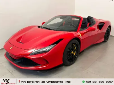 Usata Ferrari F8 721 CV (530 kW) 2021 Rosso corsa Cabrio