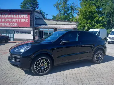 Usata Porsche Cayenne Coupe 340 CV (250 kW) 2020 Nero Coupé