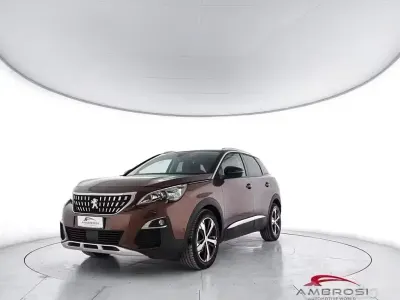 Usata Peugeot 3008 Allure 131 CV (96 kW) 2019 Marrone SUV