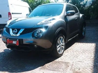 Usata Nissan Juke Tekna 110 CV (80 kW) 2015 Grigio SUV