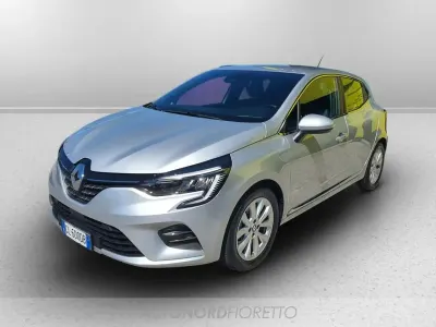 Usata Renault Clio V Intens 140 CV (102 kW) 2023 Grigio Berlina