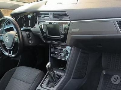 Usata VW Touran 2017 Grigio Monovolume