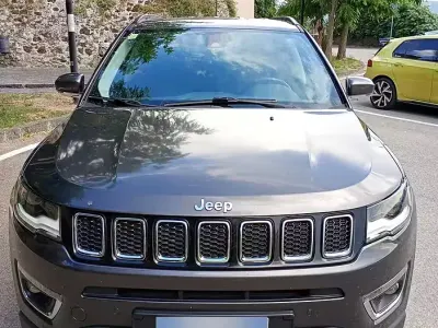 Usata Jeep Compass 120 CV (88 kW) 2019 Grigio SUV