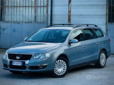 Usata VW Passat Comfortline 110 CV (80 kW) 2009 Grigio Station wagon