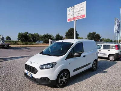Usata Ford Courier 75 CV (55 kW) 2021 Bianco Monovolume