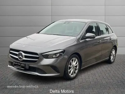 Usata Mercedes 180 116 CV (85 kW) 2021 Berlina