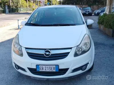 Usata Opel Corsa 80 CV (58 kW) 2010 Bianco Utilitaria