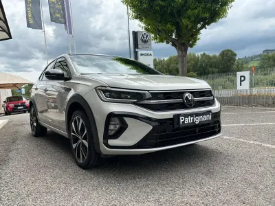 Begagnad VW Taigo R-line 110 HK (80 kW) 2023 Grå SUV