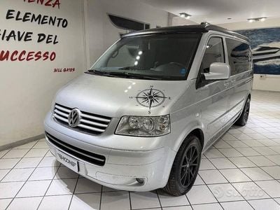 Usata VW Multivan Highline 174 CV (127 kW) 2003 Grigio Monovolume
