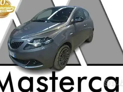Begagnad Lancia Ypsilon Gold 69 HK (50 kW) 2022 Grå Halvkombi