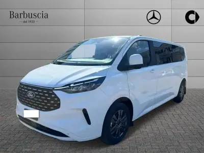 Usata Ford Tourneo Custom 136 CV (100 kW) 2024 Bianco Furgone