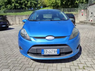 Usata Ford Fiesta 68 CV (50 kW) 2010 Berlina