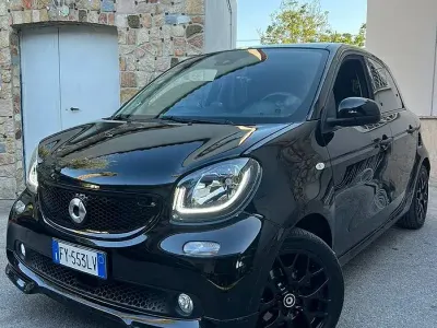 Usata Smart ForFour Passion 71 CV (52 kW) 2018 Nero Utilitaria