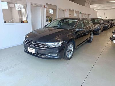 Grigio Usata 2021 VW Passat Business Station wagon | 17.990 € (Buon prezzo)