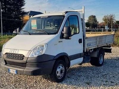 Usata Iveco Daily 110 CV (80 kW) 2013 Bianco Furgone