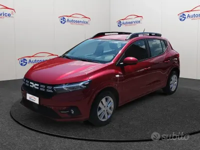 Usata Dacia Sandero Comfort 67 CV (49 kW) 2021 Rosso Berlina