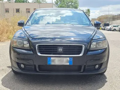 Usata Volvo C30 Kinetic 109 CV (80 kW) 2009 Nero Utilitaria