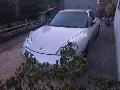 Usata Porsche 911 286 CV (210 kW) 2002 Argento Coupé