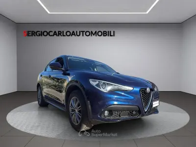 Usata Alfa Romeo Stelvio 190 CV (139 kW) 2019 Blu SUV