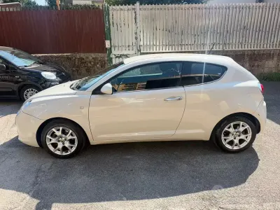 Usata Alfa Romeo MiTo Distinctive 95 CV (69 kW) 2012 Beige Utilitaria